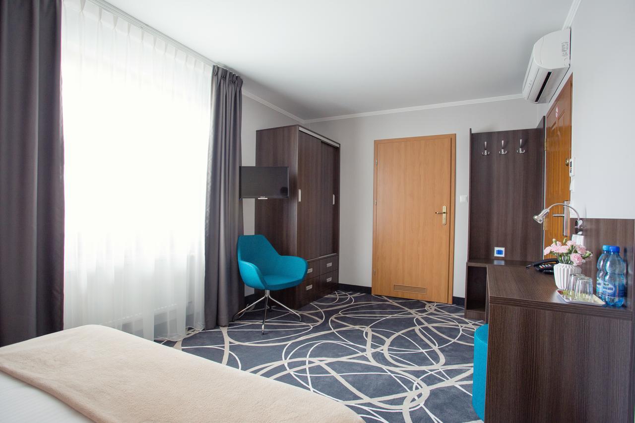 Hotel Nad Netta Аугустов Екстериор снимка