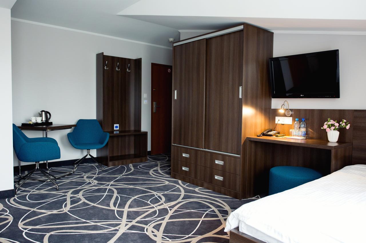 Hotel Nad Netta Аугустов Екстериор снимка